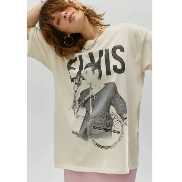 DAYDREAMER SUN RECORDS X ELVIS MERCH TEE - Picture 1 of 16